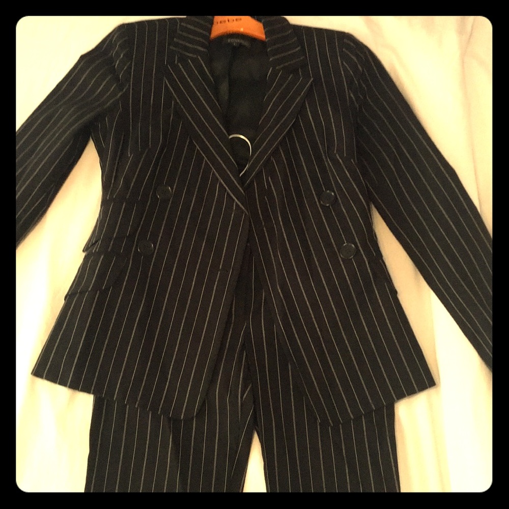 BEBE pin striped pant suit